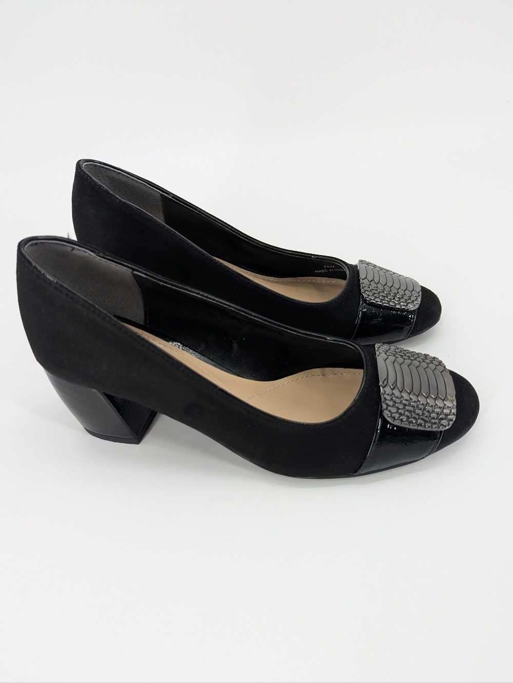 J. Renee Suede Block Heel Pumps Exotic Buckle Career Academia 7.5 N Black Classy